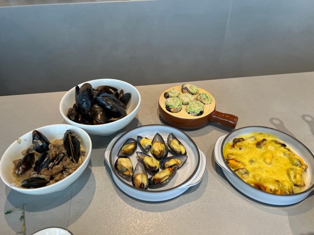 Mussels Five of Six Ways - Photo by Goldring Travel