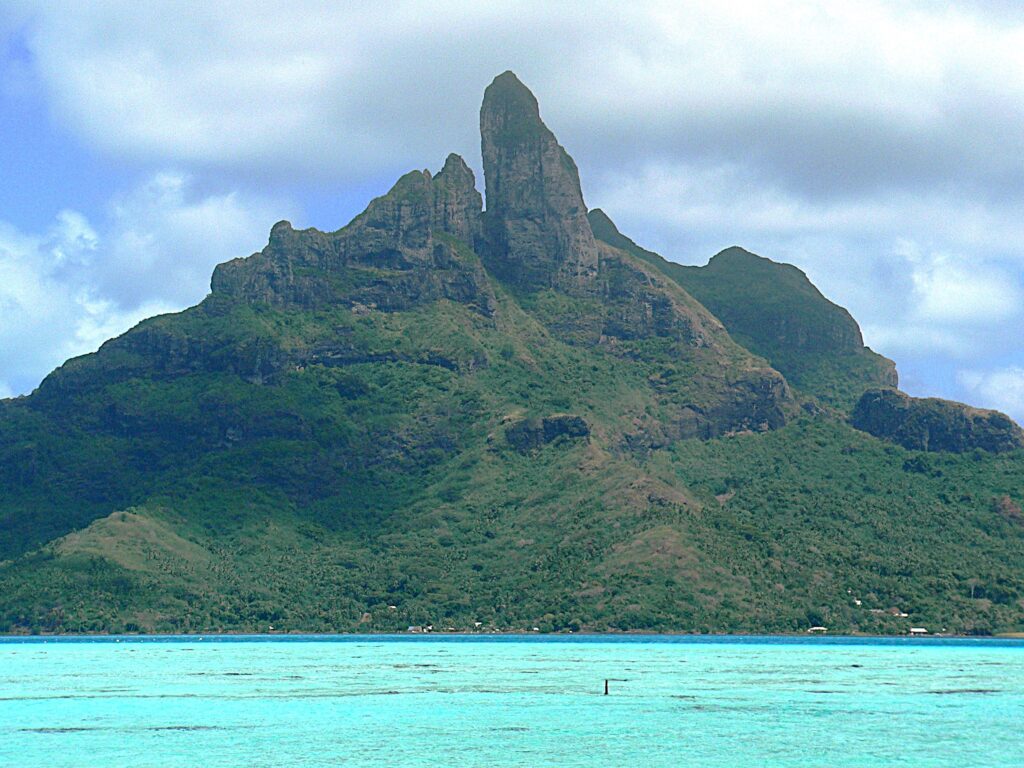 Mount Otemanu - Bora Bora