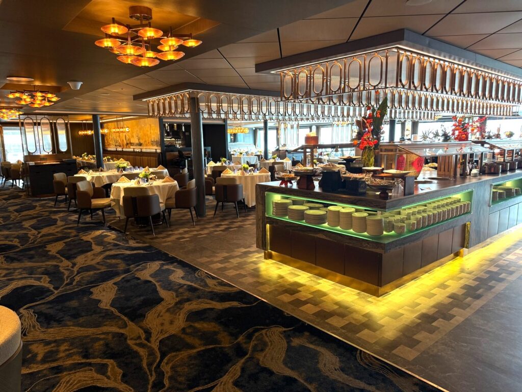 Century Voyage Suite-Only Restaurant