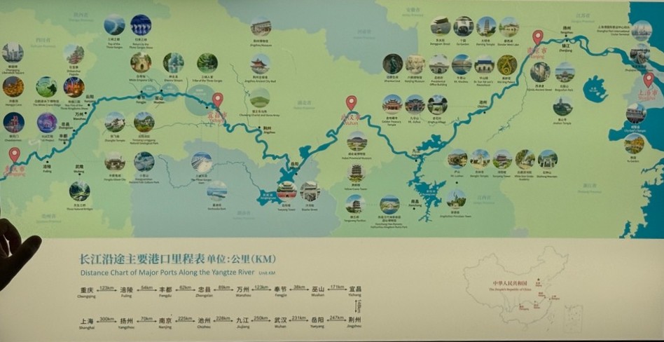 Century Cruises' Eleven Night Yangtze River Cruise