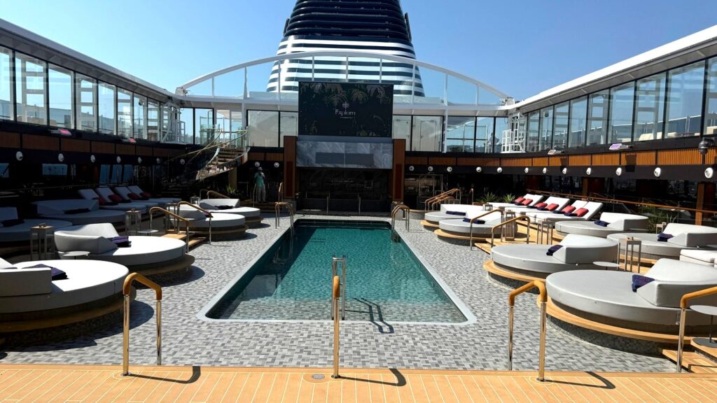Explora III's Conservatory  Pool